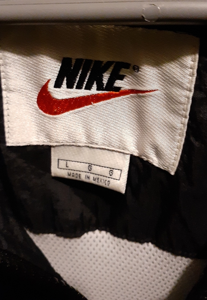 Vintage nike windbreaker